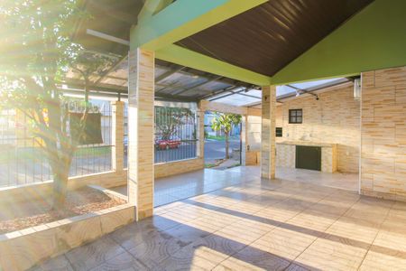 Casa à venda com 80m², 3 quartos e 2 vagas Casa à venda com 80m², 3 quartos e 2 vagasÁrea externa