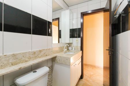 Casa à venda com 80m², 3 quartos e 2 vagas Casa à venda com 80m², 3 quartos e 2 vagasBanheiro Social