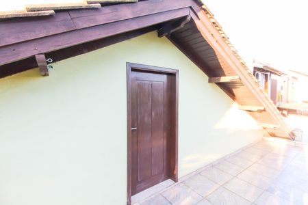 Casa à venda com 80m², 3 quartos e 2 vagas Casa à venda com 80m², 3 quartos e 2 vagasÁrea externa