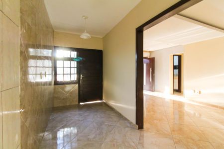 Casa à venda com 80m², 3 quartos e 2 vagas Casa à venda com 80m², 3 quartos e 2 vagasCozinha