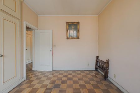 Casa à venda com 418m², 4 quartos e 8 vagasQuarto 2