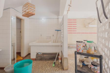 Casa à venda com 418m², 4 quartos e 8 vagasÁrea de Serviço