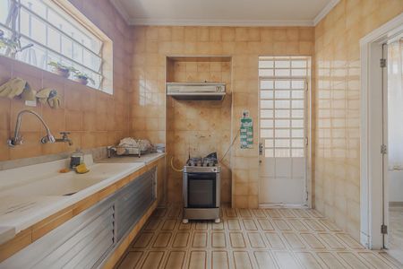 Casa à venda com 418m², 4 quartos e 8 vagasCozinha