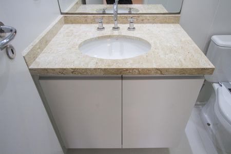 Banheiro Social de apartamento à venda com 1 quarto, 42m² em Campo Belo, São Paulo