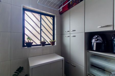 Apartamento à venda com 67m², 3 quartos e 1 vagaÁrea de Serviço