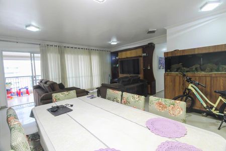 Apartamento à venda com 127m², 3 quartos e 2 vagas Apartamento à venda com 127m², 3 quartos e 2 vagasSala