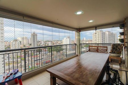 Apartamento à venda com 127m², 3 quartos e 2 vagas Apartamento à venda com 127m², 3 quartos e 2 vagasVaranda da Sala