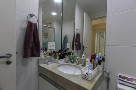 Apartamento à venda com 127m², 3 quartos e 2 vagas Apartamento à venda com 127m², 3 quartos e 2 vagasBanheiro da Suíte