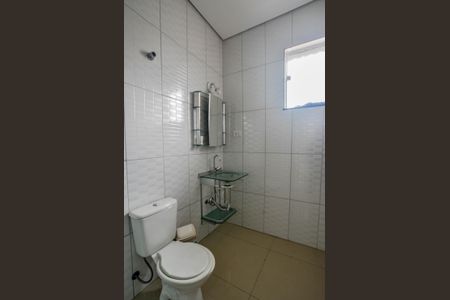 Casa para alugar com 244m², 3 quartos e sem vaga Casa para alugar com 244m², 3 quartos e sem vagaBanheiro Social