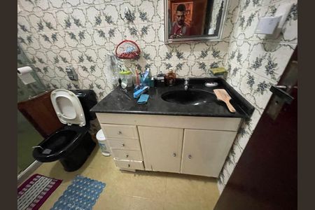 Casa à venda com 550m², 3 quartos e 5 vagasBanheiro da Suíte 2