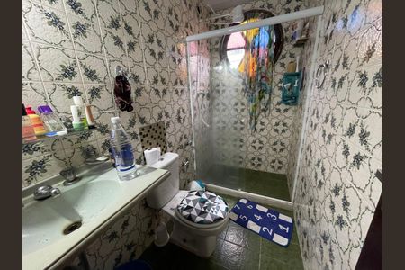 Casa à venda com 550m², 3 quartos e 5 vagasBanheiro da Suíte 1