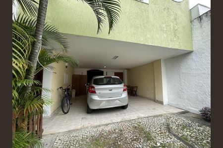 Casa à venda com 550m², 3 quartos e 5 vagasGaragem