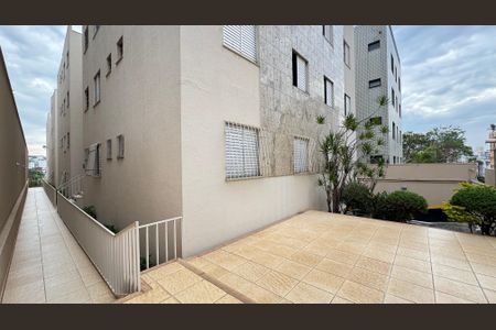 Apartamento para alugar com 65m², 3 quartos e 1 vaga Apartamento para alugar com 65m², 3 quartos e 1 vagaVista