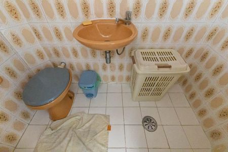 Apartamento à venda com 100m², 3 quartos e sem vaga Apartamento à venda com 100m², 3 quartos e sem vagaBanheiro de Serviço