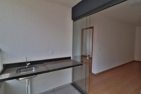 Sacada de apartamento para alugar com 2 quartos, 58m² em Shopping Park, Uberlândia