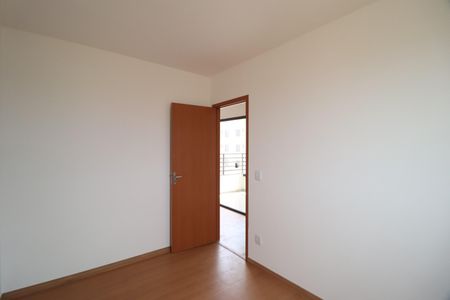 Quarto  de apartamento para alugar com 2 quartos, 58m² em Shopping Park, Uberlândia