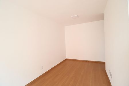 Sala de apartamento para alugar com 2 quartos, 58m² em Shopping Park, Uberlândia
