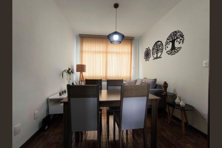 Sala de apartamento à venda com 2 quartos, 60m² em Colégio Batista, Belo Horizonte