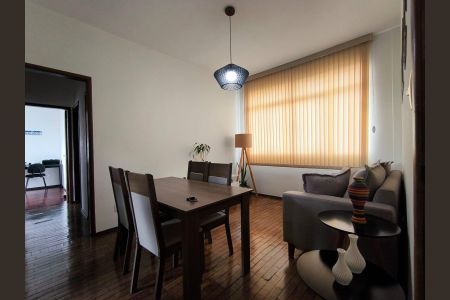 Sala de apartamento à venda com 2 quartos, 60m² em Colégio Batista, Belo Horizonte