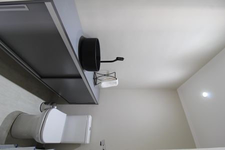 Lavabo de apartamento à venda com 2 quartos, 65m² em Vila Nova Conceição, São Paulo