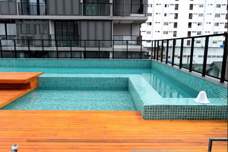 Studio para alugar com 32m², 1 quarto e sem vagaPiscina