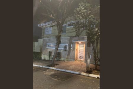 Casa à venda com 240m², 4 quartos e 2 vagasVista