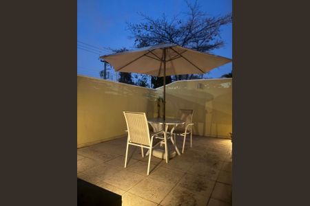 Casa à venda com 240m², 4 quartos e 2 vagasQuintal