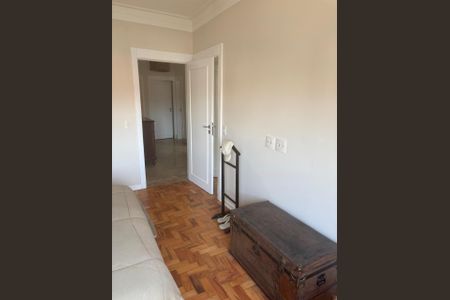 Casa à venda com 240m², 4 quartos e 2 vagasQuarto