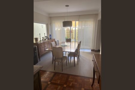 Sala de casa à venda com 4 quartos, 240m² em Planalto Paulista, São Paulo