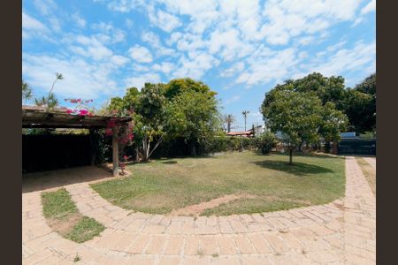 Casa de condomínio à venda com 374m², 2 quartos e 7 vagasQuintal