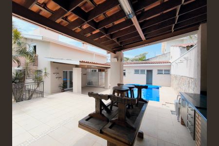 Casa de condomínio à venda com 374m², 2 quartos e 7 vagasChurrasqueira e Piscina