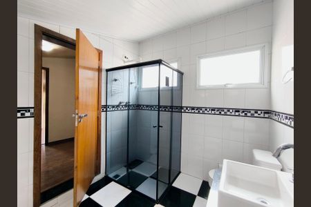 Casa de condomínio à venda com 374m², 2 quartos e 7 vagasBanheiro da Suíte 1