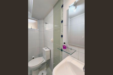 Casa de condomínio à venda com 374m², 2 quartos e 7 vagasLavabo