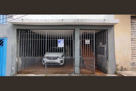 Casa para alugar com 100m², 2 quartos e 1 vaga Casa para alugar com 100m², 2 quartos e 1 vagaFachada