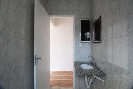 Casa para alugar com 100m², 2 quartos e 1 vaga Casa para alugar com 100m², 2 quartos e 1 vagaBanheiro