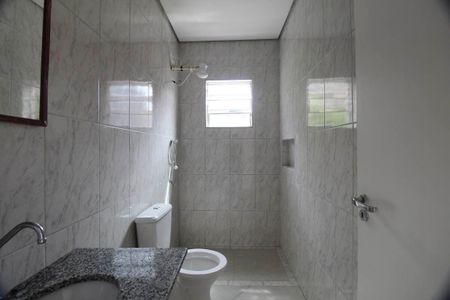 Casa para alugar com 100m², 2 quartos e 1 vaga Casa para alugar com 100m², 2 quartos e 1 vagaBanheiro