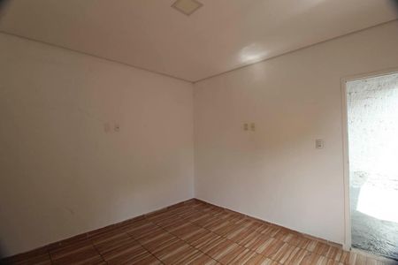 Casa para alugar com 100m², 2 quartos e 1 vaga Casa para alugar com 100m², 2 quartos e 1 vagaQuarto 1