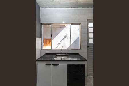 Cozinha de casa para alugar com 1 quarto, 40m² em Parque Casa de Pedra, São Paulo