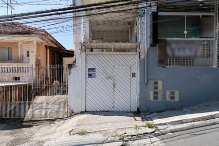 Casa para alugar com 49m², 1 quarto e sem vaga Casa para alugar com 49m², 1 quarto e sem vagaFachada