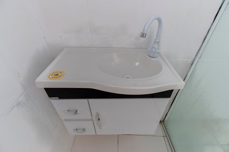 Banheiro de casa para alugar com 1 quarto, 49m² em Vila Diva, São Paulo