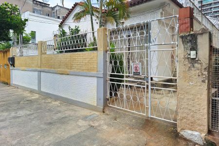 Studio para alugar com 25m², 1 quarto e sem vaga Studio para alugar com 25m², 1 quarto e sem vagaFachada