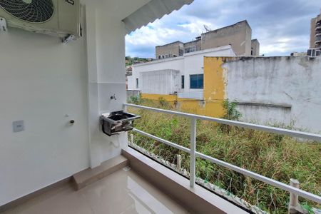 Studio para alugar com 25m², 1 quarto e sem vaga Studio para alugar com 25m², 1 quarto e sem vagaVaranda