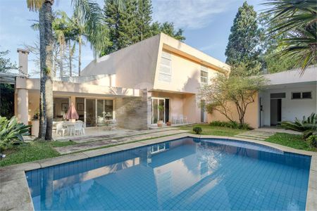 Casa à venda com 402m², 4 quartos e 4 vagas