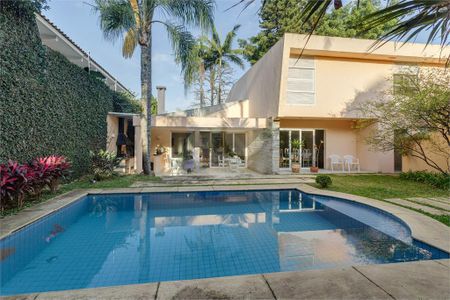 Casa à venda com 402m², 4 quartos e 4 vagas