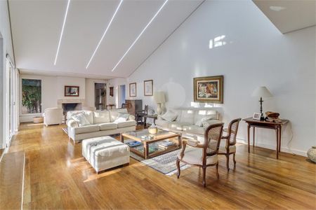 Casa à venda com 402m², 4 quartos e 4 vagas
