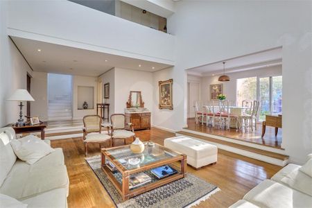Casa à venda com 402m², 4 quartos e 4 vagas