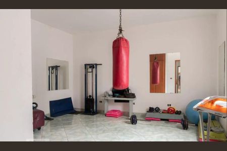 Casa à venda com 3 quartos, 260m² em Vila Guarani, São Paulo