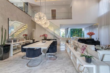 Casa à venda com 4 quartos, 498m² em Interlagos, São Paulo