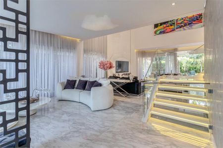 Casa à venda com 4 quartos, 498m² em Interlagos, São Paulo