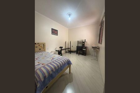 Casa à venda com 3 quartos, 220m² em Parque Gerassi, Santo André